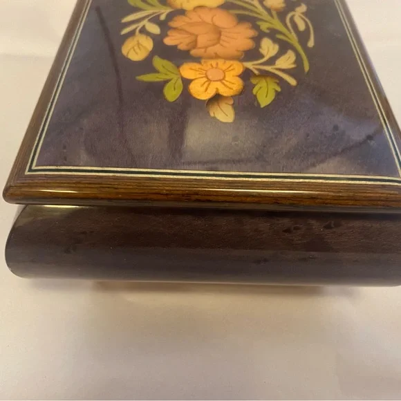🎶 Italian Inlaid Wood Music/Jewelry Box